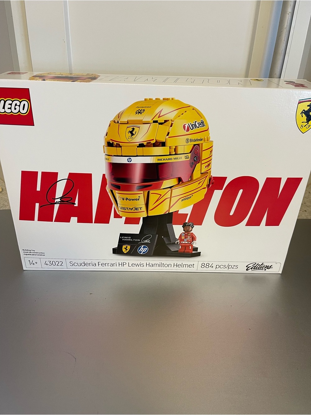 Lego Edition Scuderia Ferrari HP Lewis Hamilton Racing Helmet 43022 F1 Set NIP